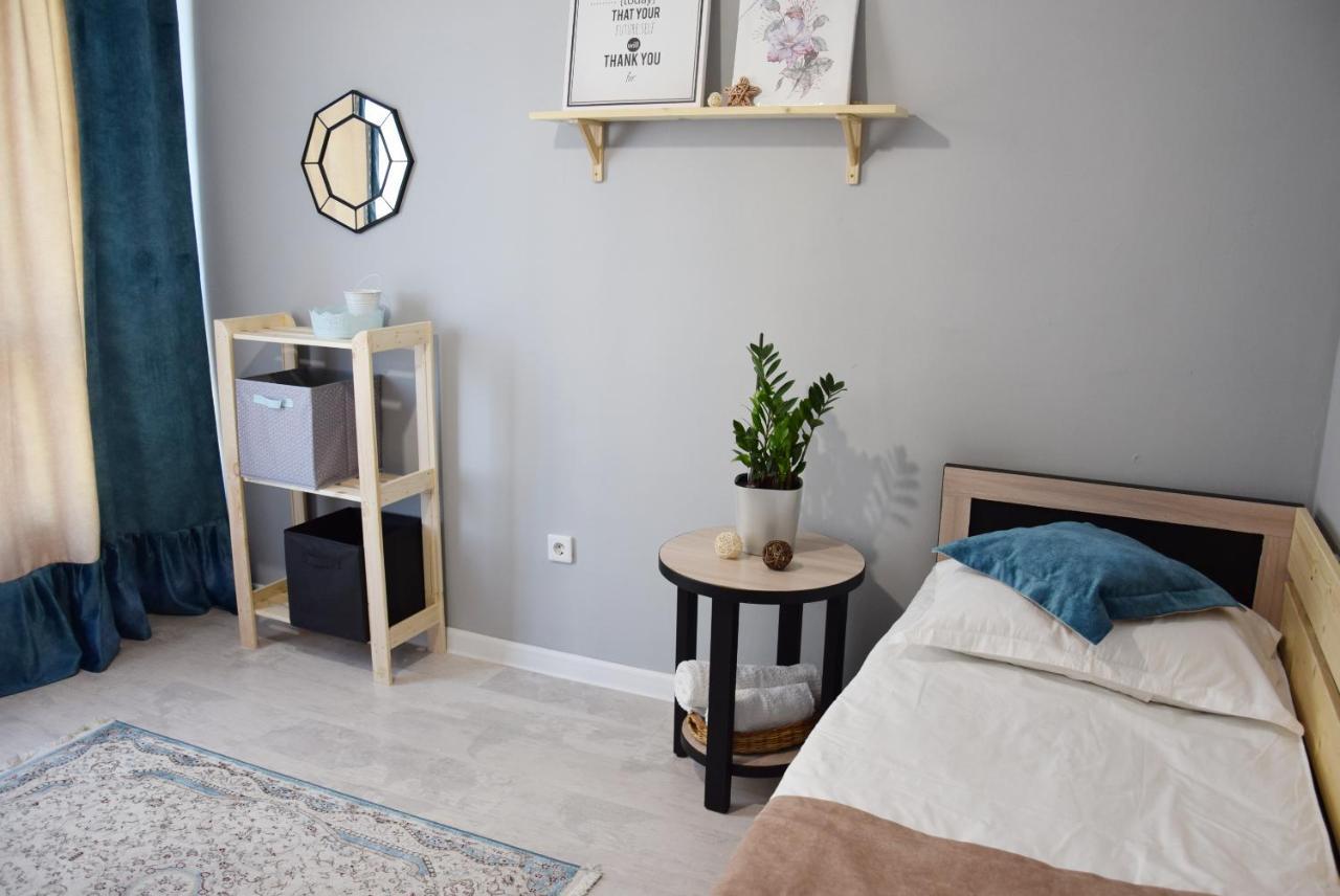HALAL-Apartamenty рядом ТРЦ MegaAlma-Ata Экстерьер фото